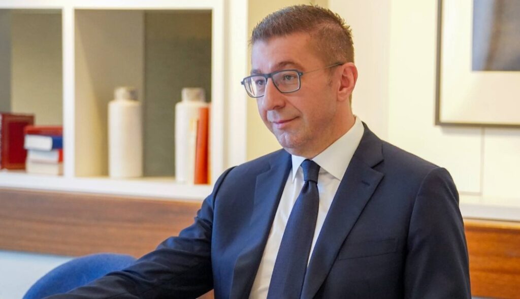 Мицкоски оствари телефонски разговор со претседателот на ОАЕ: Нападите врз суверени држави и заканите кон цивилното население се грубо нарушување на меѓународното право