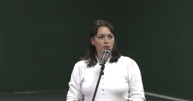 Јовановска: Да гласаа ВМРО-ДПМНЕ пред 4 години досега автобусите веќе ќе беа овде, ама не гласаа и мува не ги лази за тоа