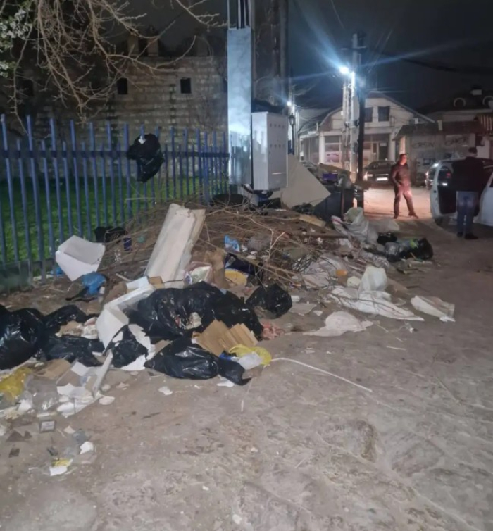 ЈП Комунална хигиена – Скопје отстрани диви депонии на пластичарска улица и во Старата скопска чаршија