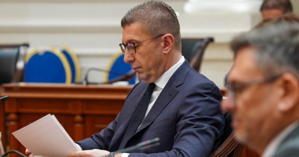 Мицкоски: Безбедноста во Македонија е стабилна – нашите државјани се евакуираат од воените зони на Блискиот Исток