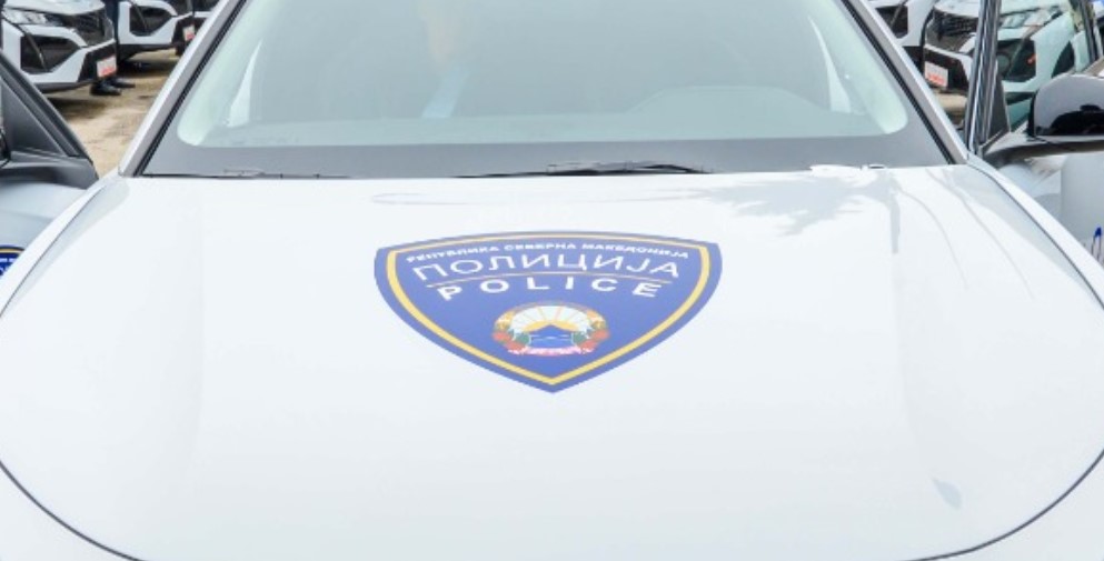 Приведени скопјанец и охриѓанец, физички нападнале 52-годишник од Охрид и му одзеле пари и накит