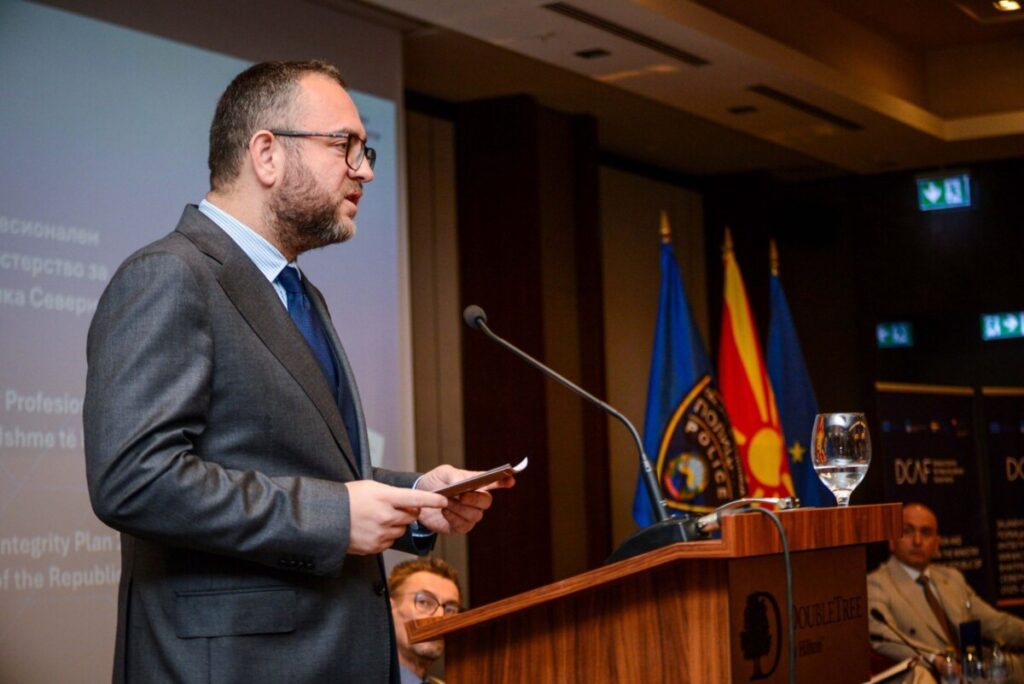 Тошковски: „Нула корупција во полицијата“ – промовиран Планот за професионален интегритет 2026–2028