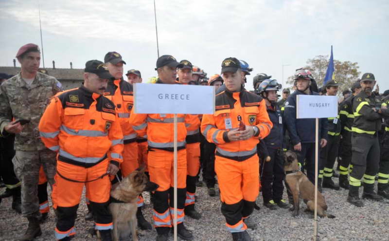 Србија вежба со НАТО, а купува ракети од Кина