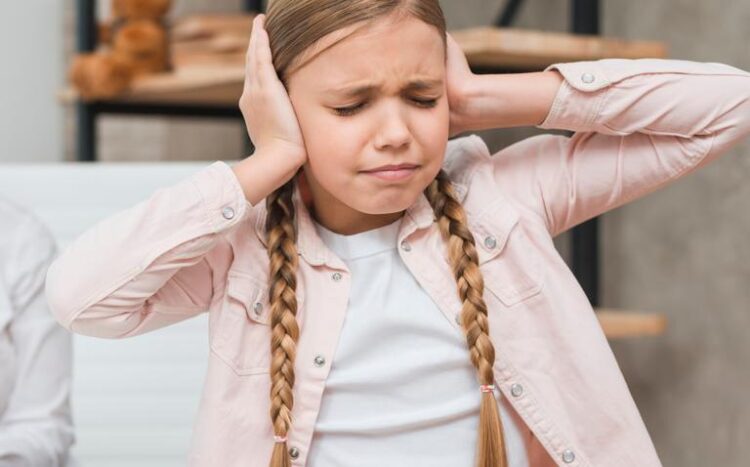 Како да поставите граници со тврдоглаво дете без кавги и казни?