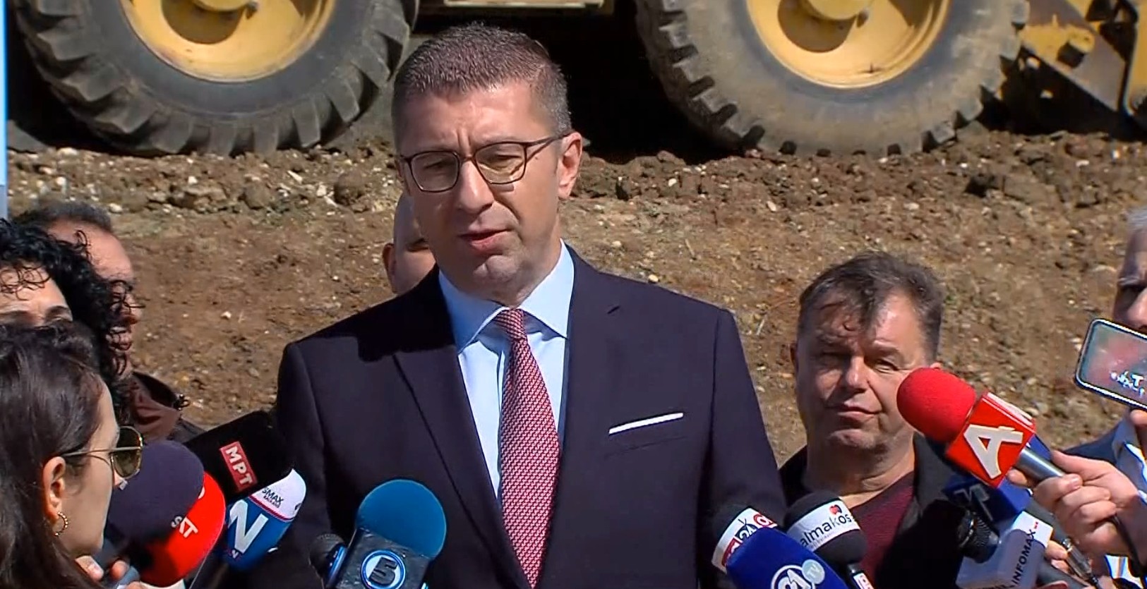 Владата засега не гледа потреба за мерки за намалување на цените на бензините