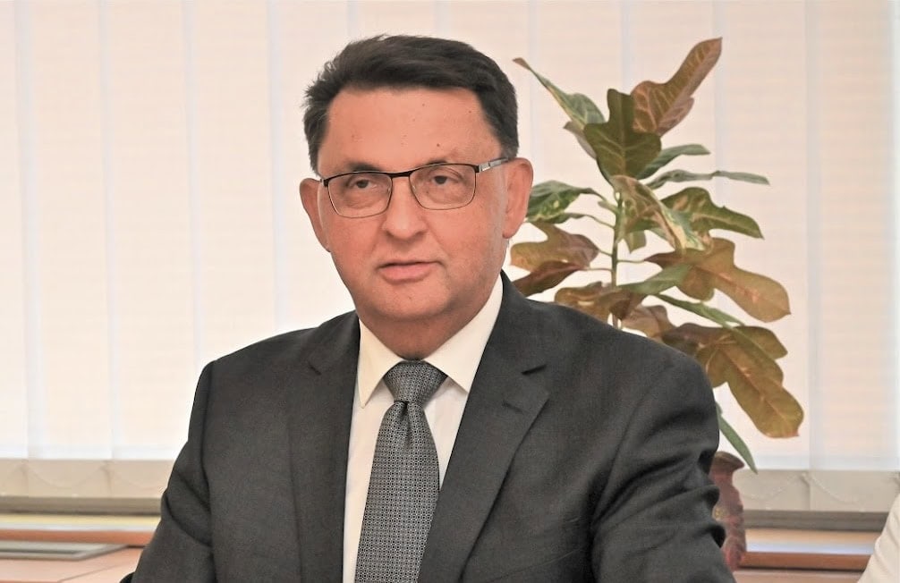 ТРАЈКО СЛАВЕСКИ: Ни заштедува ли гориво системот „Безбеден град” – во вистинско време?