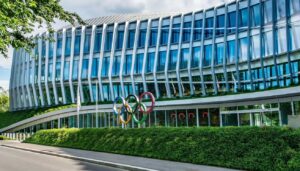 ИОК: Трансродовите лица нема да можат да се натпреваруваат во женски спортови на ОИ 2028