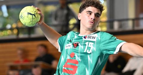 Фуксе го декласира Загреб и стои на патот на пелистерци до Ф4 во младинската ЛШ