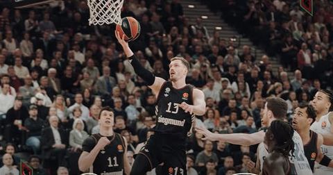 Ефес со тројка со звукот на сирената ги расплака Нено и Баерн среде Минхен