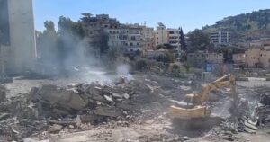 (ВИДЕО) Бејрут повторно „гори“: Израел изврши 26 воздушни напади врз локации поврзани со Хезболах