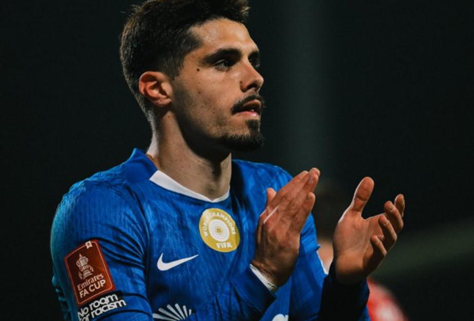 Направи срамен потег во Лигата на шампионите, а сега доби суспензија од Премиер лигата