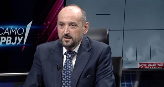 Битиќи: Владата помалку почнува да биде автократска, наликува на режимот