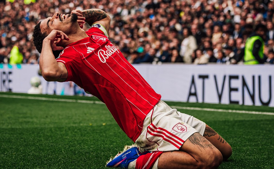 Тотнем вака тешко ќе се спаси, Нотингем ги посрамоти! (ВИДЕО)