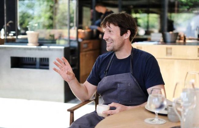 ТЕТОВЕЦОТ РЕНЕ РЕЏЕПИ ГО НАПУШТА СВОЈОТ СВЕТСКИ ПОЗНАТ РЕСТОРАН „НОМА“ ПОРАДИ ОБВИНУВАЊА ЗА ЗЛОСТАВУВАЊЕ ВРАБОТЕНИ