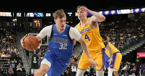 Екс-газдата на Далас со предлог за „кратење“ на натпреварите во НБА