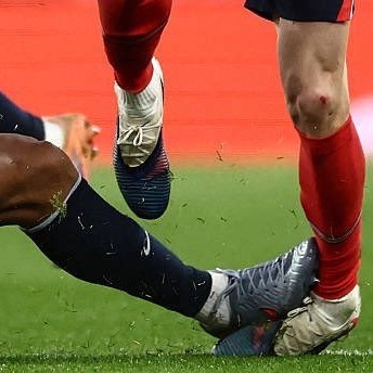 Англичаните бесни од бруталниот старт со кој Араухо го повреди Фоден