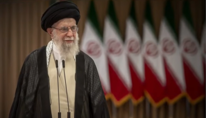 Државните медиуми објавија дека 86-годишниот Хамнеи e убиен во воздушен напад