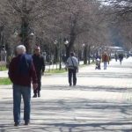 Дали поскапувањето на цените на горивата ги натера битолчани повеќе да пешачат?