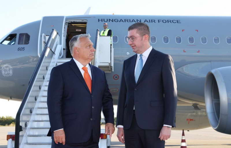 Мицкоски на политичко-економска посета во Република Унгарија на средба со Орбан