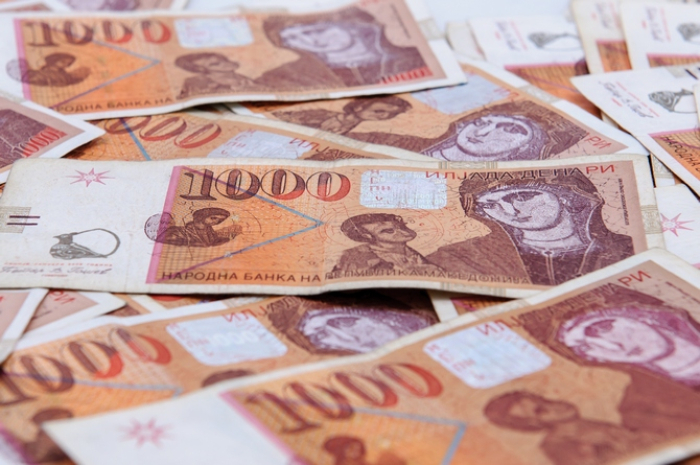 Се фалсификувале документи за „Мерцедес-Мајбах“ и Буџетот се оштетил за 1,9 милиони денари