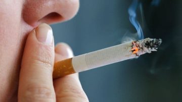 ТЕРАСИ СО ДВА ПОСЕБНИ ВЛЕЗОВИ ЗА ПУШАЧИ И НЕПУШАЧИ: Предлог-законот за пушење на 24 март оди на Влада, потоа во Собрание