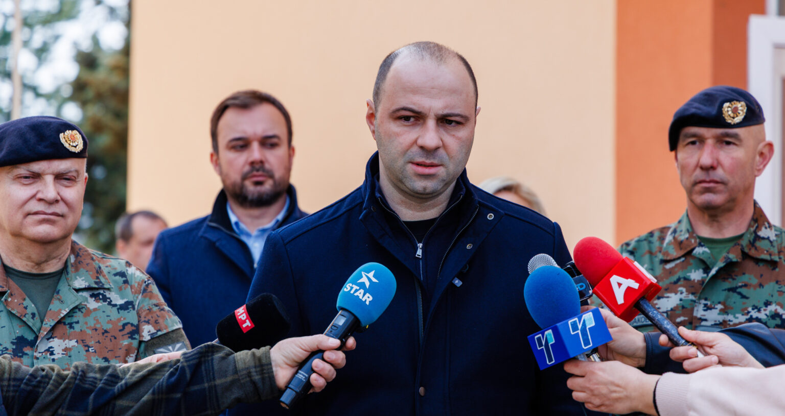 Министерство за одбрана реагира на обвинувањата од Синдикатот на војската, ама признава дека „касарните не се на највисоко ниво