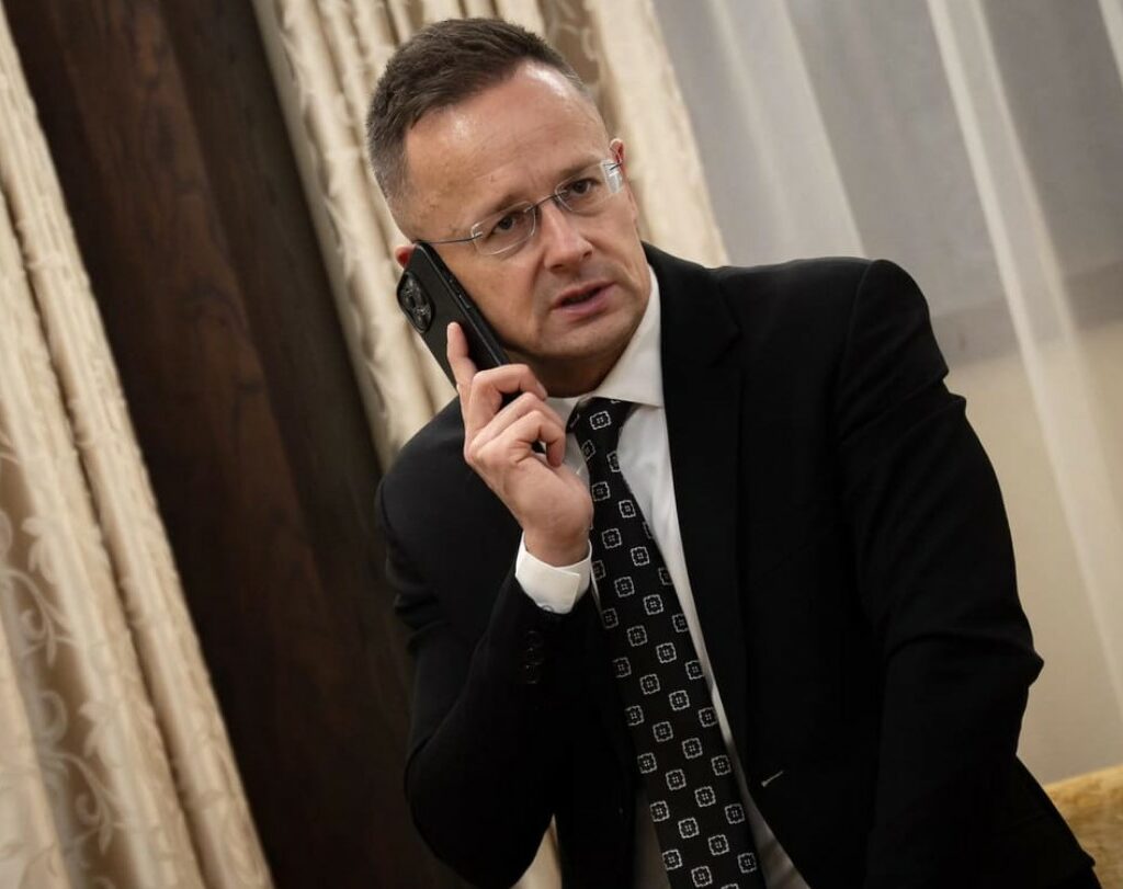 Хотлајн аудио снимки меѓу Сијарто и Лавров: Унгарскиот министер бил целосно на услуга на Кремљ