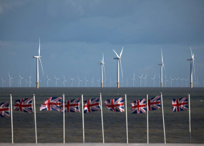 Поради нето нулата Британија во минус 125 милијарди фунти