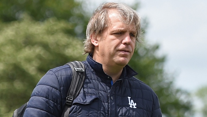 Челси за него плати рекордни 63 милиони, а газда Тод Боли вели: Немав поима кој е тој!