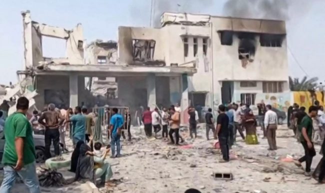 ИРАН ОДРЖА МАСОВЕН ПОГРЕБ НА 165 УЧЕНИЧКИ И ВРАБОТЕНИ УБИЕНИ ВО НАПАД НА ШКОЛО