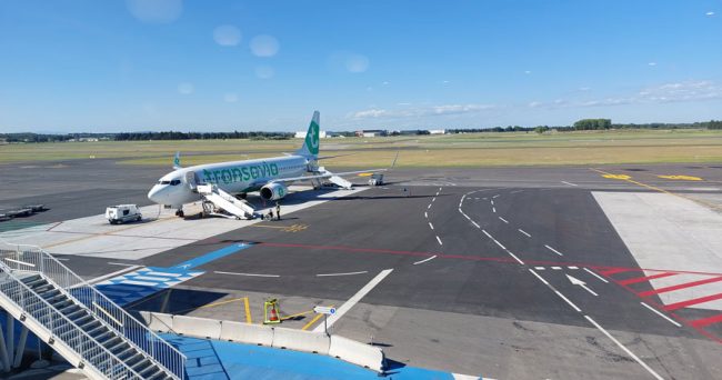 ВОЈНАТА ВО ИРАН БРЗО ЌЕ ДОНЕСЕ И ПОСКАПУВАЊЕ НА АВИОНСКИТЕ БИЛЕТИ