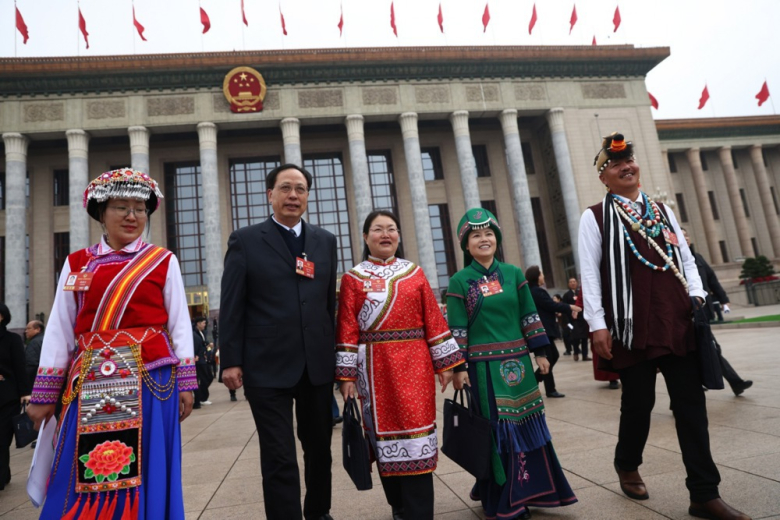 Кина: Многу народи, една нација, еден официјален јазик