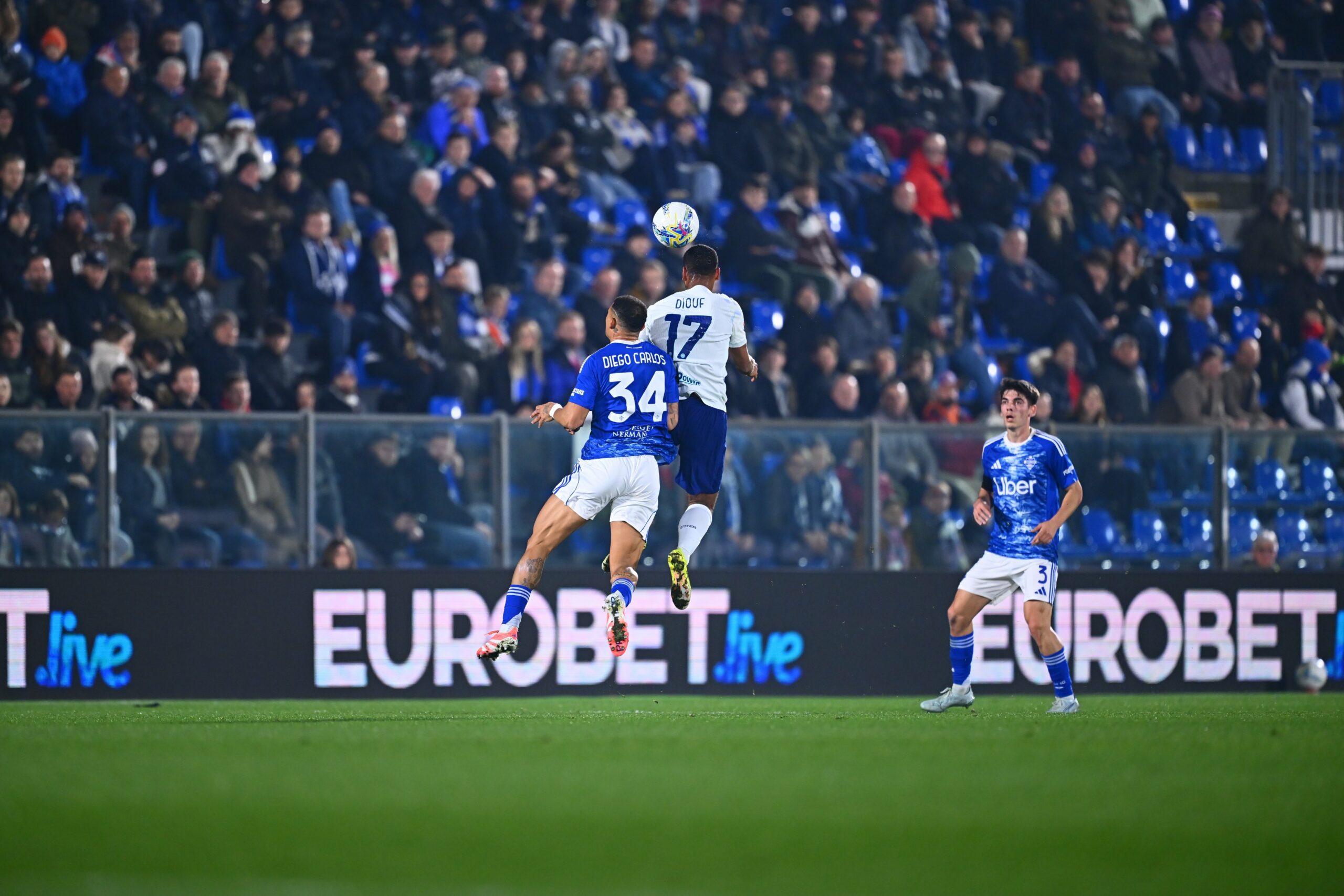 Комо го надигра Интер, но патникот во финалето на Купот ќе се решава во Милано