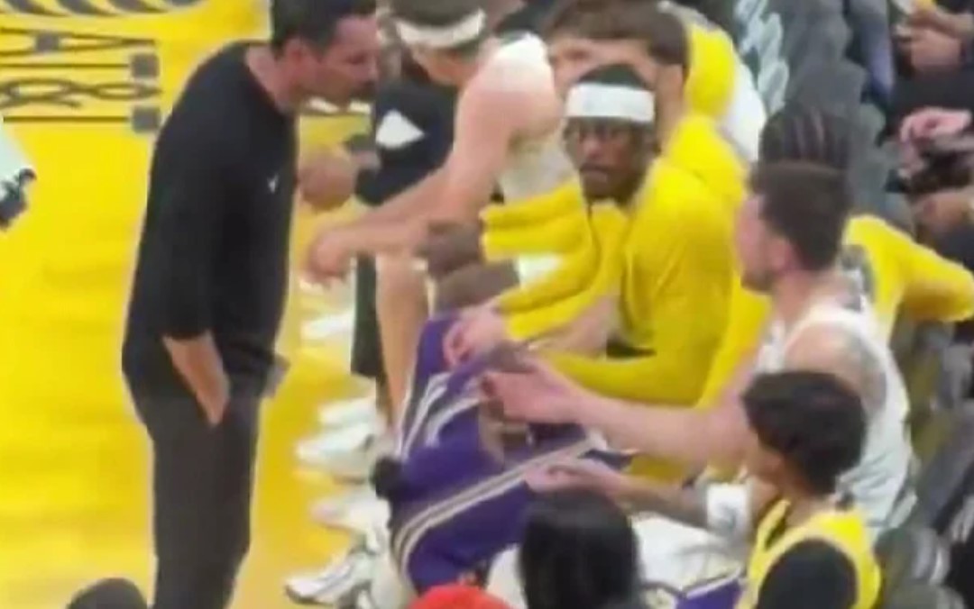 Дончиќ тргна да се тепа со тренерот на Лејкерс, соиграчите спречија скандал (ВИДЕО)