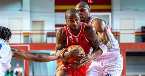 Кожув со фуриозен втор дел до „десетка“ во мак-баскетот