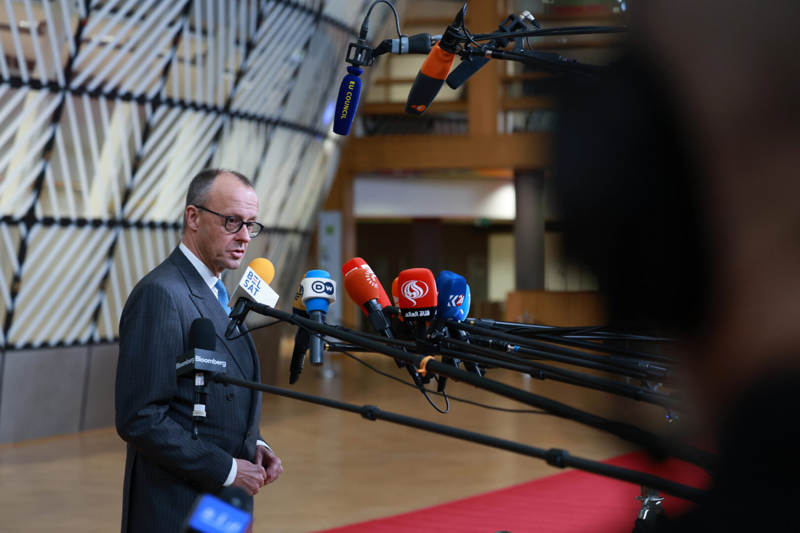 Мерц: Експлозија на насилство во Германија, дел доаѓа од мигрантски групи