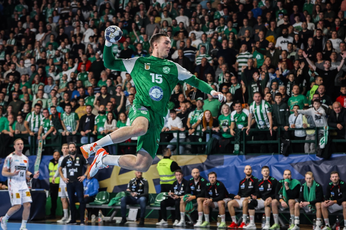 Експресна реакција на Пелистер – продолжен договорот со словенечкиот бек