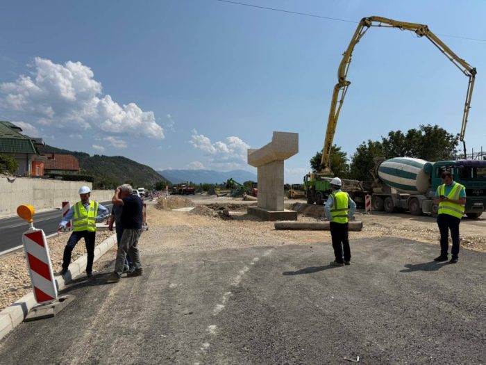 НИКОЛОСКИ ЗА КИЧЕВО-ОХРИД: Изоставени беа клучни елементи, затоа Собранието го продолжи рокот за доизградба
