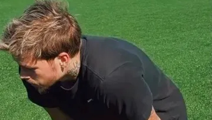 Фудбалерот на Челси од 100 милиони изгледа непрепознатливо и тренира кај нисколигаш (ФОТО)