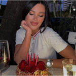 (Видео) Спектакл за 41-виот роденден на Станија: Мини фустан, шампањ и танц на маса