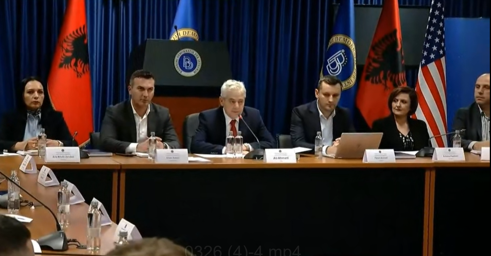 ДУИ бара бадентер во Уставен – за Гаши тоа не е табу тема