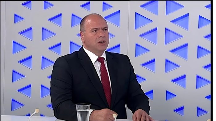 ДИМИТРИЕВСКИ: Недозволиво е Груби да биде во куќен притвор