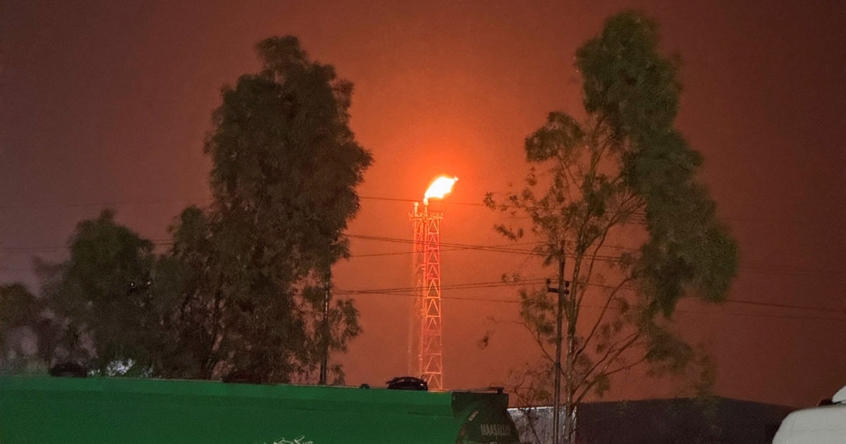 Трамп се заканува со нови напади врз Харг, додека Иран стрела врз енергетската инфраструктура на земјите од Заливот