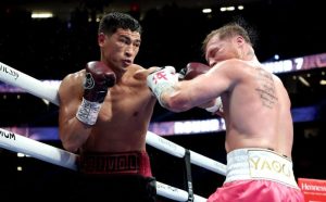 Бивол е најголемиот боксер на нашето време