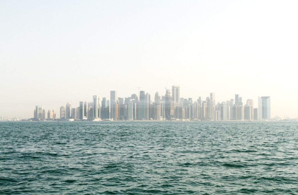 Амбасадата на САД во Катар ги повикува Американците „веднаш да ја напуштат земјата“