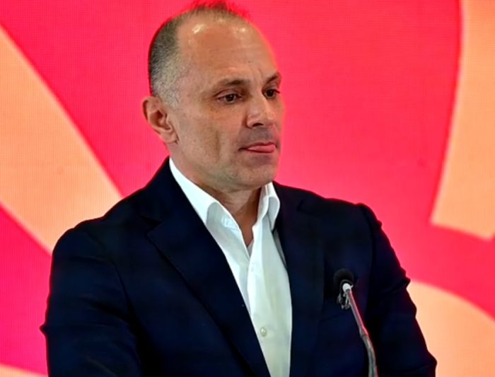 МАНАСИЕВСКИ: Да не беше смешно, ќе беше трагично, Венко Филипче по насока на ПР шефот Башановиќ стокмил програма на СДС