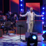 МАГИЈА ВО ФИЛХАРМОНИЈА – ЈОЦЕ ПАНОВ СО БУРА ОД ЕМОЦИИ