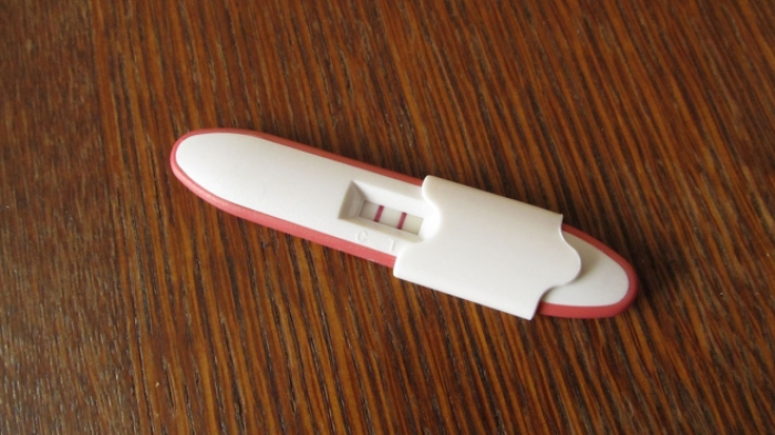 По сомнеж од мајката, при преглед на ГАК откриена бременост кај 14-годишно девојче