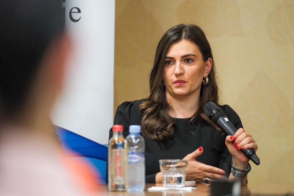 Зајкова: Знаеме дека ќе кажат дека законот за електронска нараквица не е применлив, но веќе се спроведува во БиХ