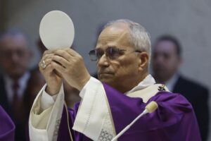 Папата го критикуваше Трамп: „Војната не е видео игра, медиумите не смеат да шират пропаганда“